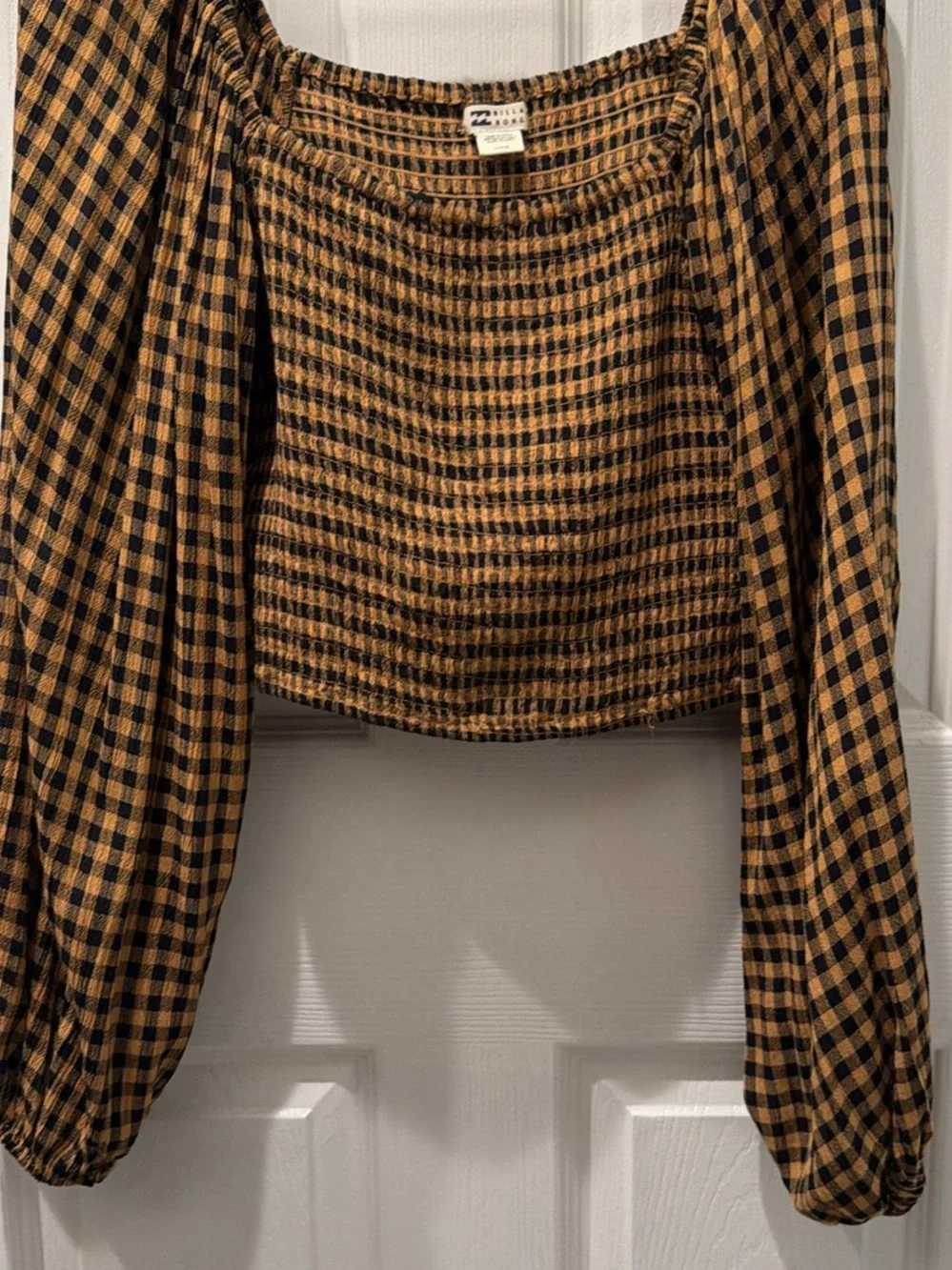 Billabong Black & Mustard Smocked Plaid Long-Sleeve Crop Top
